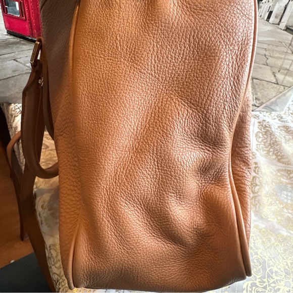 Tory Burch tan pebbled leather Amanda handbag - Picture 7 of 15
